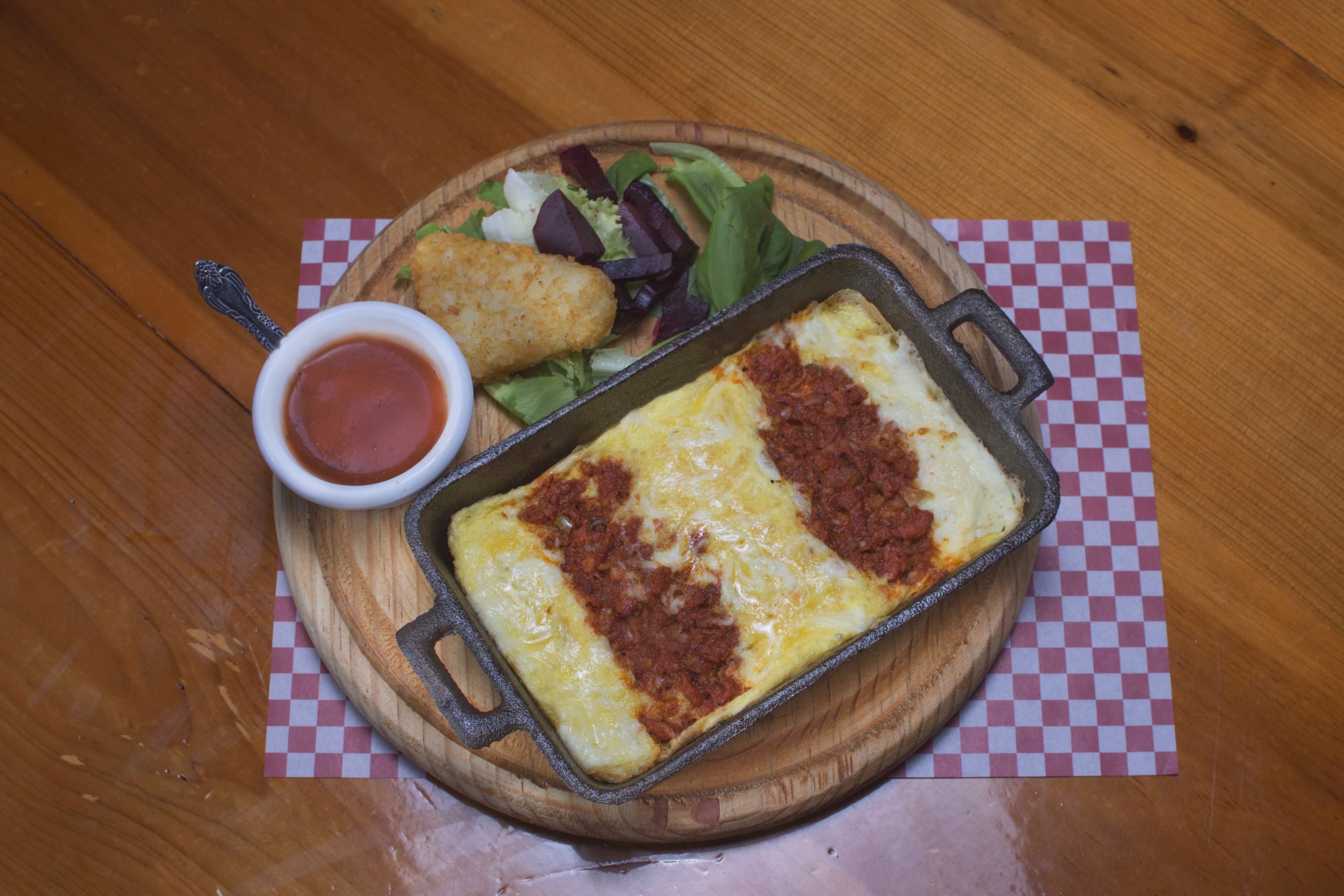 Frittata con chorizo (70 g) y queso Oaxaca (90 g)